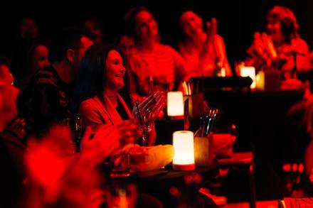 Stand Up Club