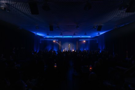 Stand Up Club