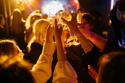 доп. фото партнера